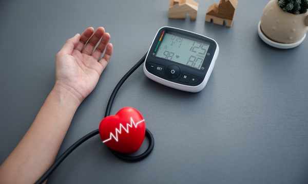 Be Aware of Symptoms: Signs of High Blood Pressure