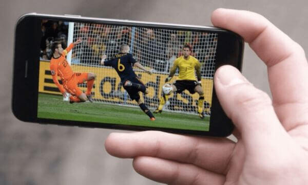 Check Out the Best Apps to Watch Football Online!